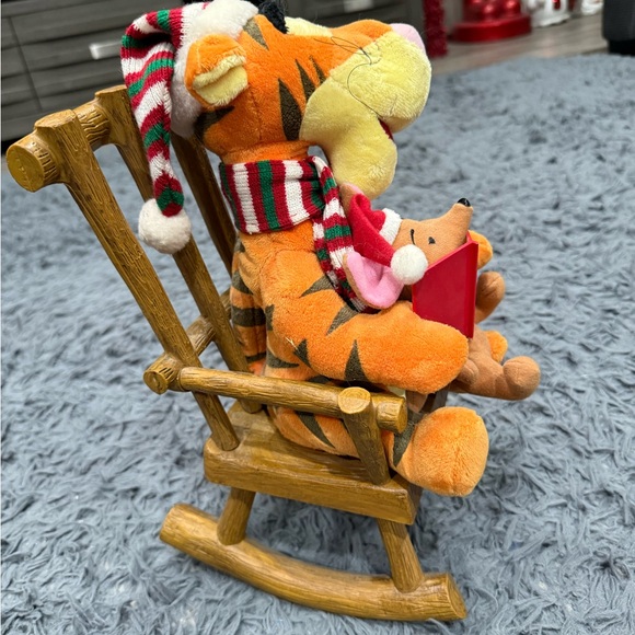Disney character Christmas Winnie The Pooh And Friends...